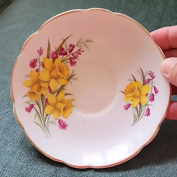 Tea cup - Picture 7 of 7